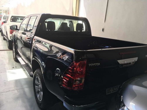 Toyota Hilux 2.8 Cd Srv 177cv 4x4 2017
