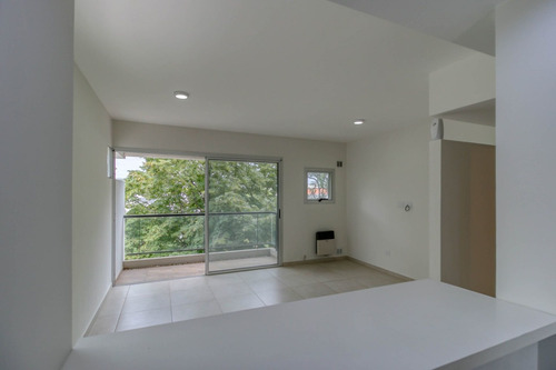 Departamento 2 Dormitorios, Cochera Venta La Plata