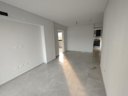 Departamento De 3 Ambientes A Estrenar En Flores. Full Amenities Premium