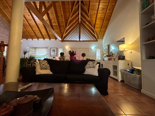 Casa En Alquiler En Acacias Blancas, Maquinista F. Savio, Escobar