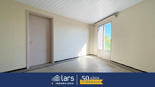 Apartamento En Venta / La Comercial - Inmobiliaria Lars