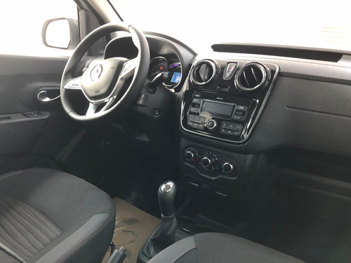 Imagen 8 de 25 de Renault Kangoo Express Confort 1.6 5 Asientos