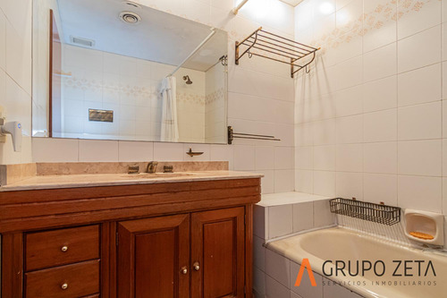 Hermosa Casa En Villa Del Parque Con Pileta