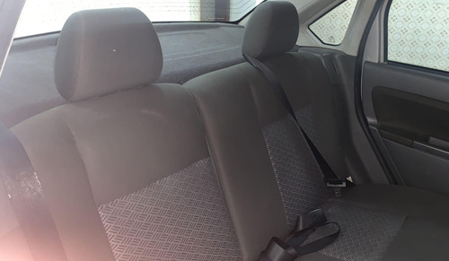 Imagem 10 de 14 de Ford Fiesta Sedan Personnalité 1.0 8v