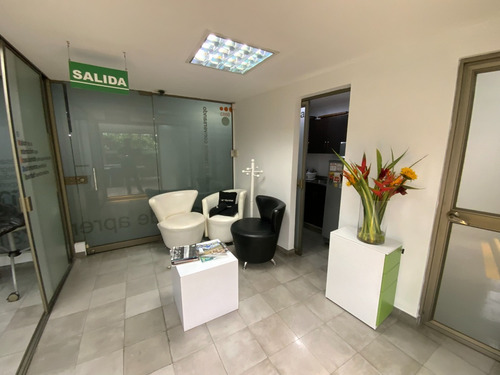 Imagen 13 de 19 de Hermoso Local Grande! En San Lucas El Poblado / En Exclusivo Centro Comercial!