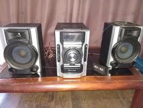 Comprar Som Mini System Sony Mhc-ec55 3 Cds + 2 Caixas. Perfeito.