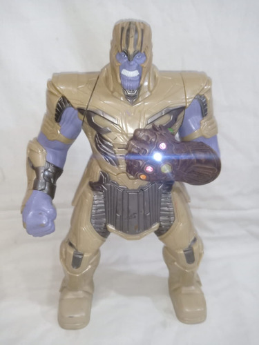 Muñeco Thanos Con Guantelete Del Infinito Con Luz Y Sonido (Usado)