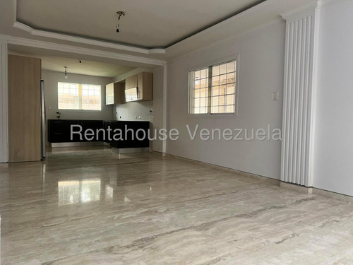 Hermosa Casa En Venta A Estrenar, Urb. El Recreo, Via San Mateo, La Victoria, Aragua, 25-21531 Mv