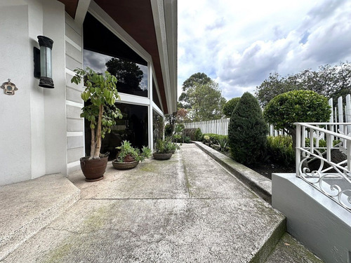 Casa En Venta Con Alberca En Bosques De Las Lomas