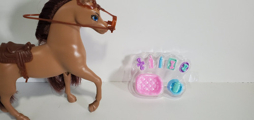 Muñequita Set Con Caballo Jugete Y Accsorios (Usado)