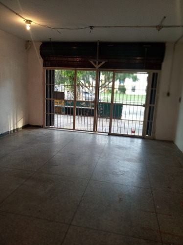 Imagen 14 de 20 de Local Comercial En Venta, 80 M2. Flor Amarillo-valencia