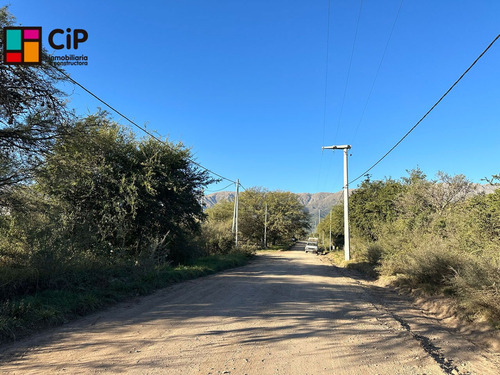 Precioso Terreno En Venta En Altos De Carpinteria De 2529m2