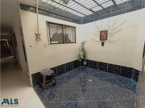 Buena Ubicación E Iluminación(mls#246954)