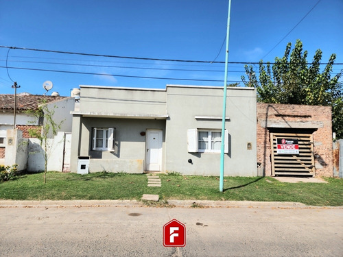 Casa Venta General Belgrano - Céntrica Con Todos Los Servicios Y Escritura