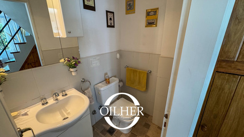 Casa En Venta De 3 Dormitorios C/ Cochera!! Dentro De Complejo Con Pileta!