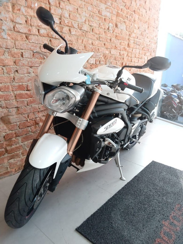 Imagem 11 de 25 de Triumph Speed Triple 1050 2015/2015 **baixo Km**