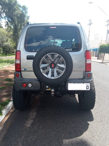 Imagem 2 de 6 de Suzuki Jimny
