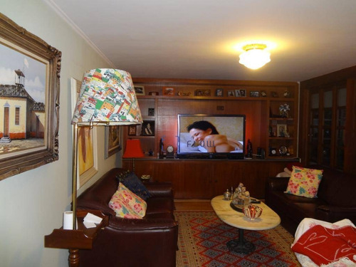 Casa Com 3 Dormitórios E 3 Vagas De Garagem - Paraíso. - Ca1180
