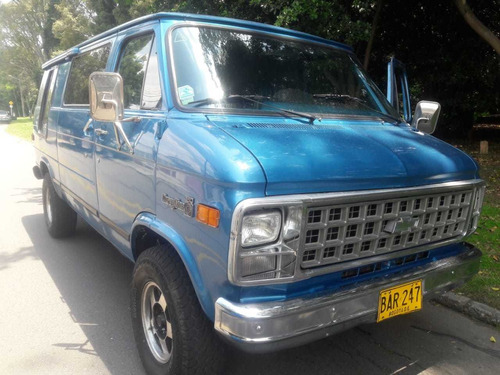 Chevrolet Chevy Van 20