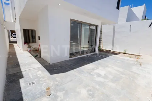 Casa En Venta En Fraccionamiento Bosques Del Valle Iv, Chihuahua, Chih.