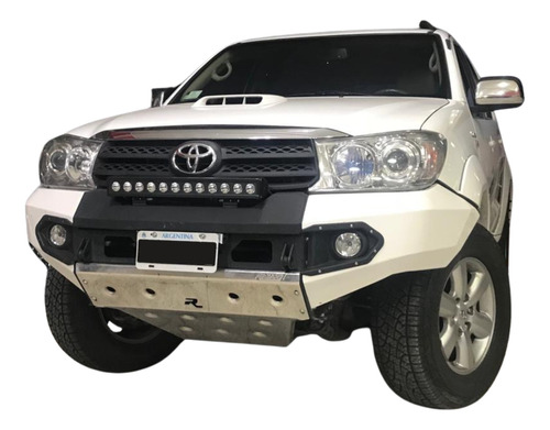 Bumper Rhino 4x4 Toyota Sw4 06+ Para Uso Fuera De Camino