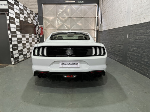 Ford Mustang 5.0 Gt 421cv