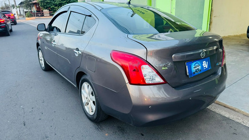 Nissan Versa 1.6 16v Sl Flex 4p