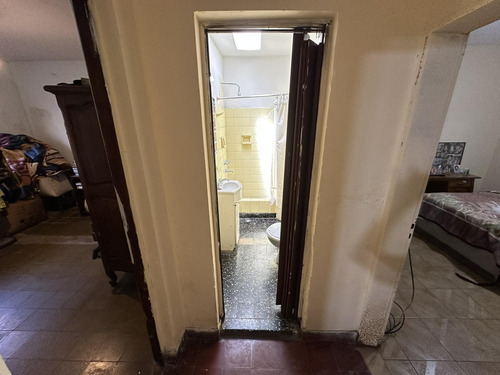 Excelente Casa Lote Propio De 4 Ambientes Con Gran Patio En Mataderos