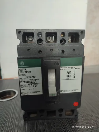 Breaker Thed 3x150a 600v G,e