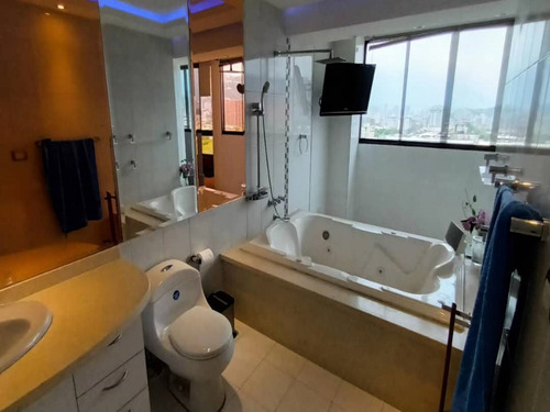 Pent-house En Venta Los Rosales, Av. Roosevelt