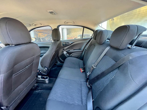 Fiat Cronos 1.3 Drive Gsr Flex 4p