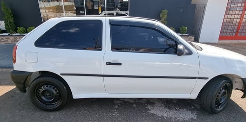 Imagem 2 de 4 de Volkswagen Gol 1999 1.0 Special 3p
