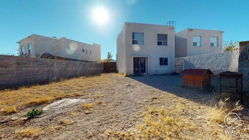 Imagen 16 de 17 de Casa En Venta En Encordada Del Valle Frente A Parque Con Exc