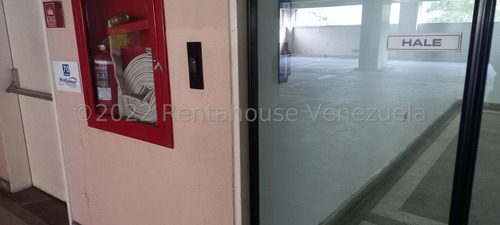 Imagen 7 de 8 de Oficina En Alquiler En Las Mercedes Avm W
