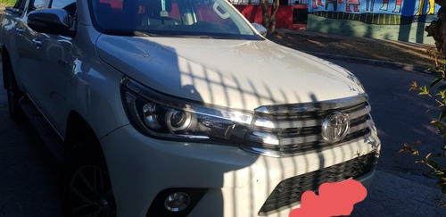 Toyota Hilux 2.8 Cd Srx 177cv 4x4 At 2017