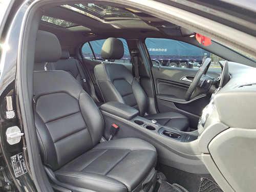 Mercedes-Benz Clase GLA 1.6 Gla200 Urban 156cv