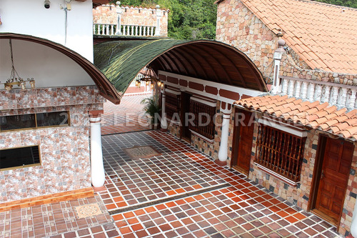Se Vende Prestigioso Hotel 3 Estrellas De 89 Habitaciones Vía Jají, Mérida