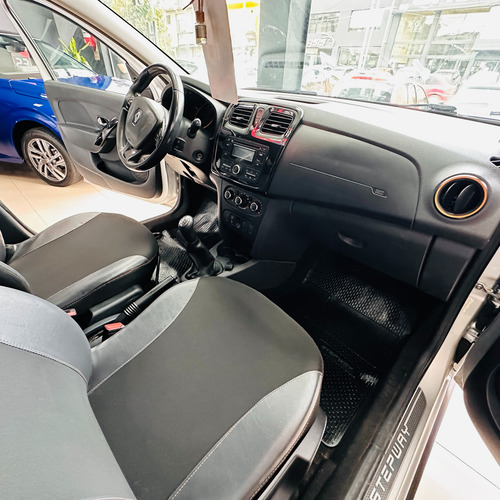 Renault Sandero Stepway 1.6 Dynamique 105cv