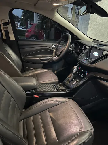 Ford Escape 2.0 titanium AT 4x2