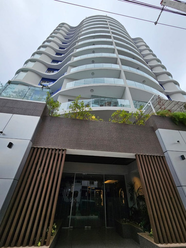 Apartamento Nuevo A Estrenar En Torre De Lujo En El Exclusivo Sector De Piantini, Santo Domingo, Piso Alto