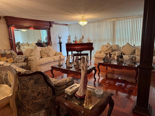Casa En Venta En Lomas De Tecamachalco