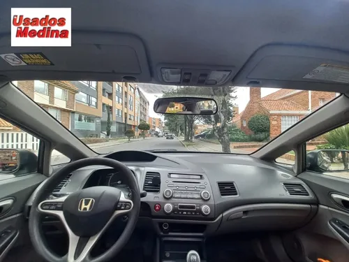 Honda Civic 1.8 Ex 4 p
