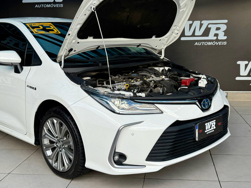 Toyota Corolla 1.8 Altis Hybrid Flex Aut. 4p Hibrido Flex