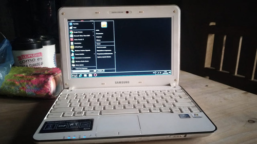 Netbook Samsung Np 210 Posee Un Procesador Intel Atom N450 A