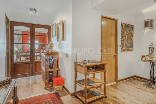 Departamento En Venta De 4 Dorm. 3 B 2 Estac. En Las Condes