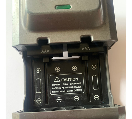 Energizer Chdc Cargador Original Batería Aa Y Aaa Recargable (Usado)
