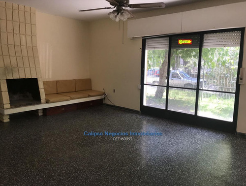 Venta - Casa Con Renta- 3 Dormitorios- Inmobiliaria Calipso