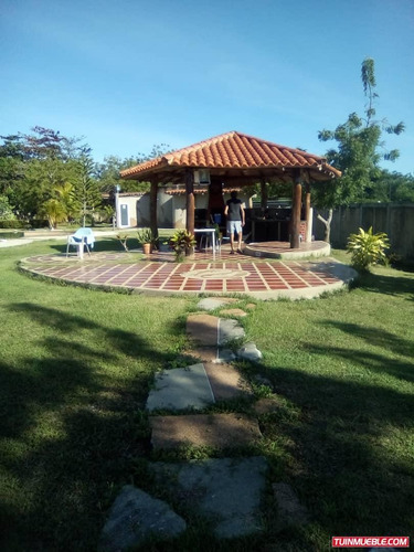 Imagen 10 de 19 de Casas En Alquiler Vacacional Higuerote