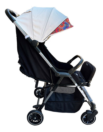 Imagen 5 de 9 de Coche Cuna Bebé Mega Baby Aria Ultraliviano Y Compacto