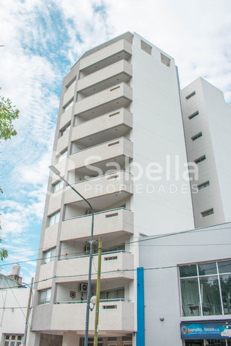 Venta Departamento 1 Dormitorio, Frente A Plaza Irigoyen, 